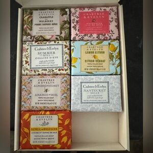 Crabtree & Evelyn Assorted Soap Set - 7 x 150g